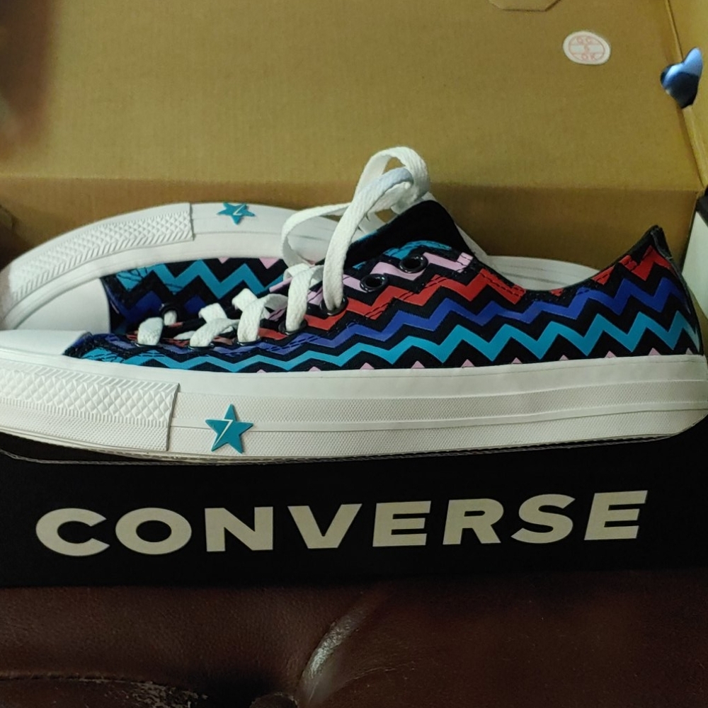 Converse lowtops